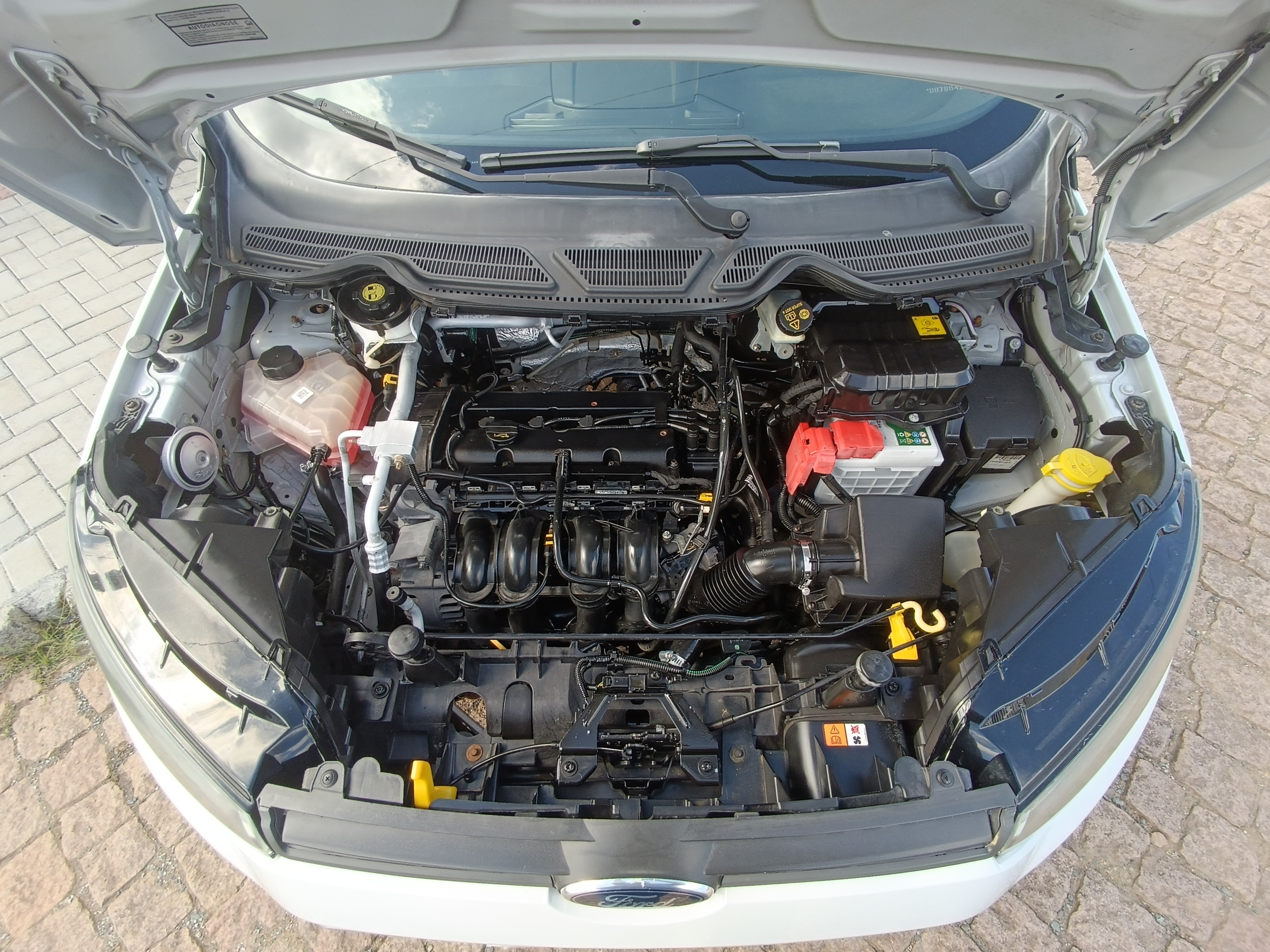 Carro/Camioneta - FORD - EcoSport - FREESTYLE 1.6 16V Flex 5p - 2013