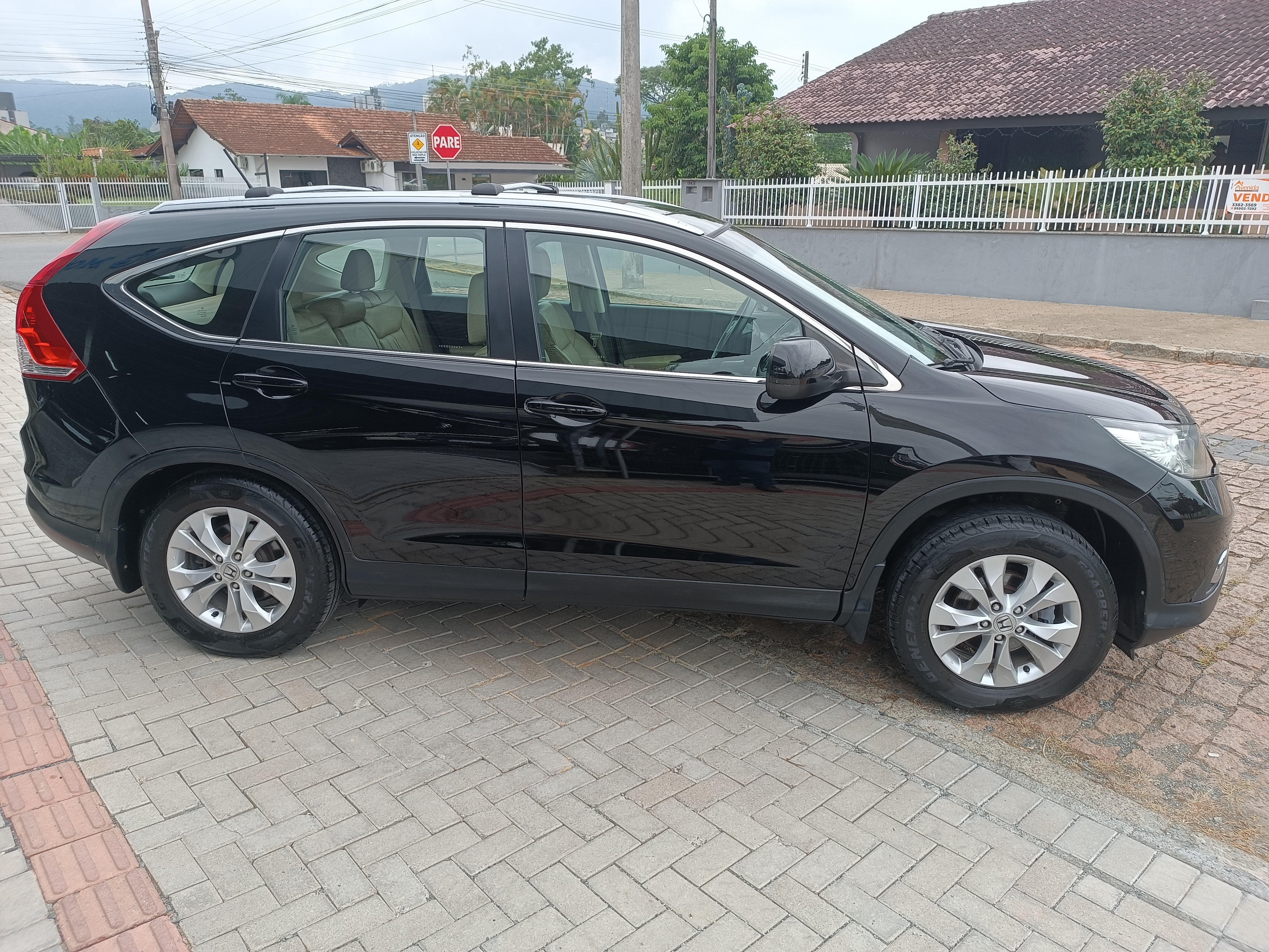 Carro/Camioneta - HONDA - CR-V - LX 2.0 16V 2WD/2.0 Flexone Aut. - 2012